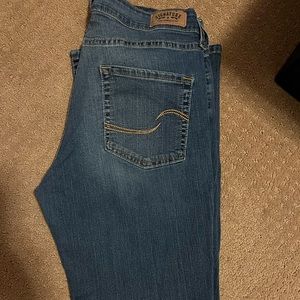Signature Levi’s gently worn straight leg size 12L
